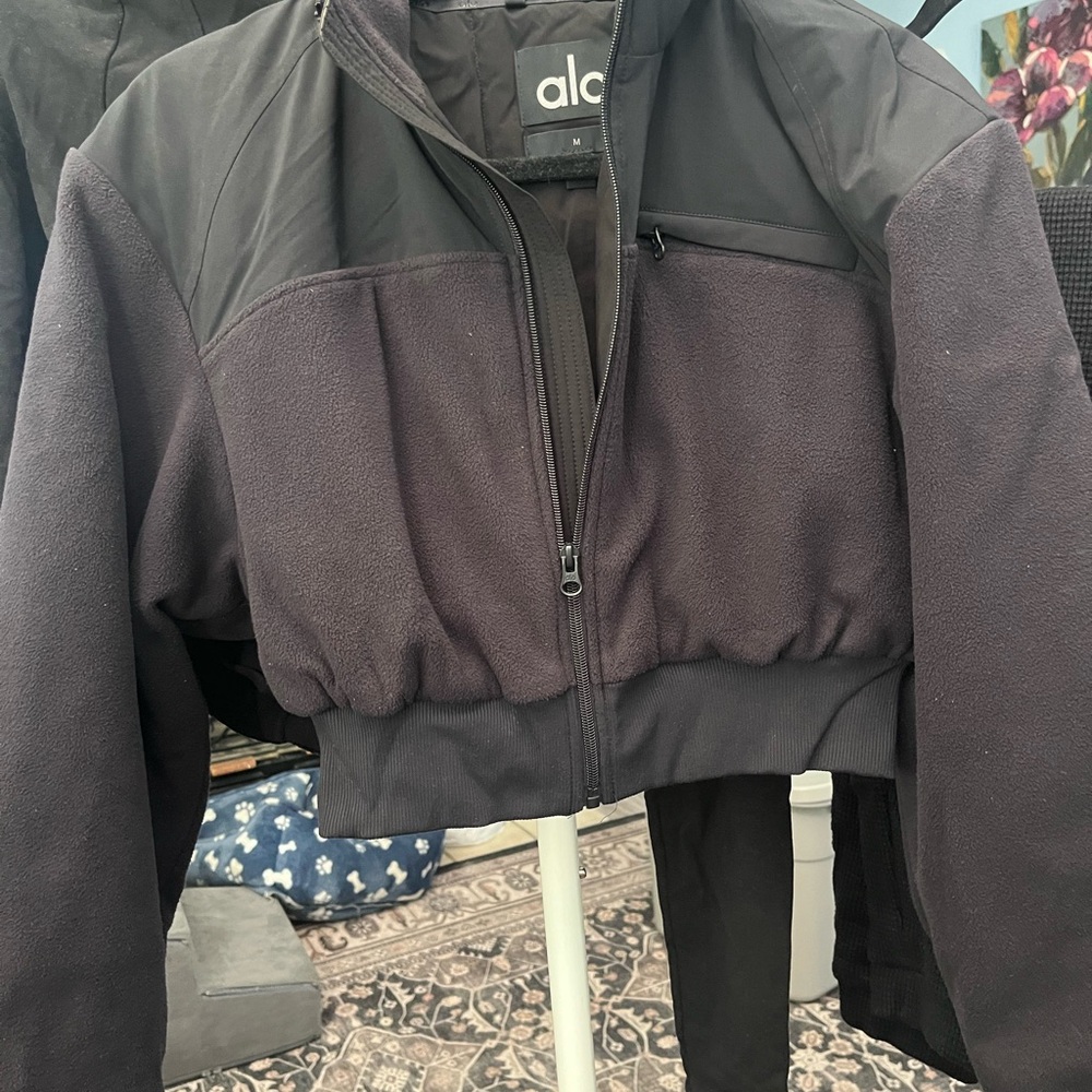 ALO Yoga Black Polar